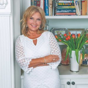 Meet your Posher, Pixie Paula